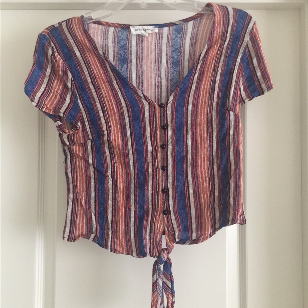 Daily Special Striped knotted shirt